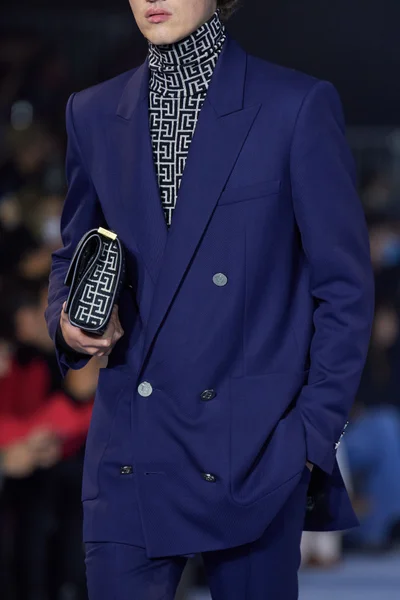 Look 56